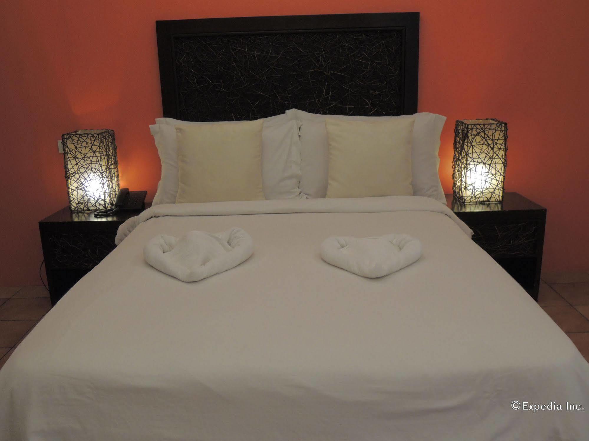 Elsalvador Beach Resort Maslog  Екстериор снимка